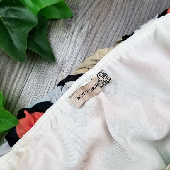 Body Central Chevron Ruffle Strapless Tunic Top - Picture 9 of 10